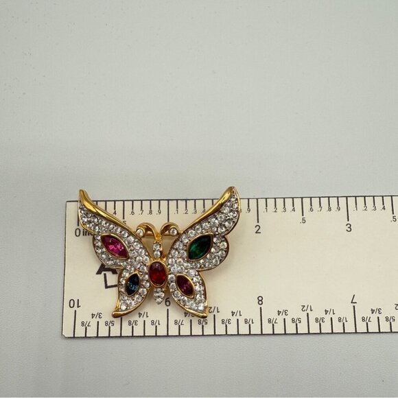 Vintage Sparkly Rhinestone Encrusted BUTTERFLY brooch signed Weekender with Gems - Picture 6 of 7